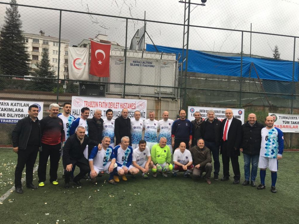 Trabzon Fatih Devlet Hastanesi'nin Halı Saha Turnuvası başladı