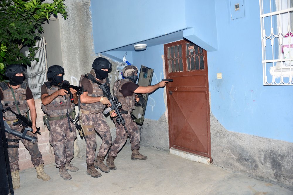 PKK yanlılarına operasyon: 21 gözaltı
