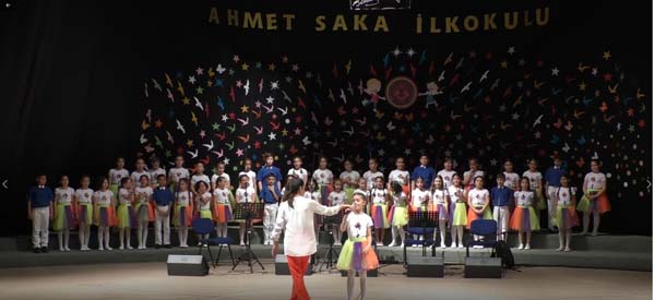 Ahmet Saka İlkokulu göz doldurdu…