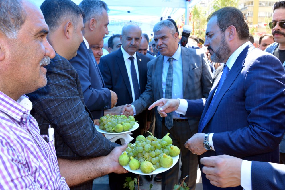 AK Parti sözcüsü Ünal:Arakan'la ilgili yakında sonuç alırız