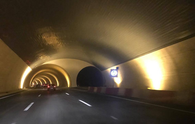 Trabzon trafiğini rahatlatacak tünel açıldı!
