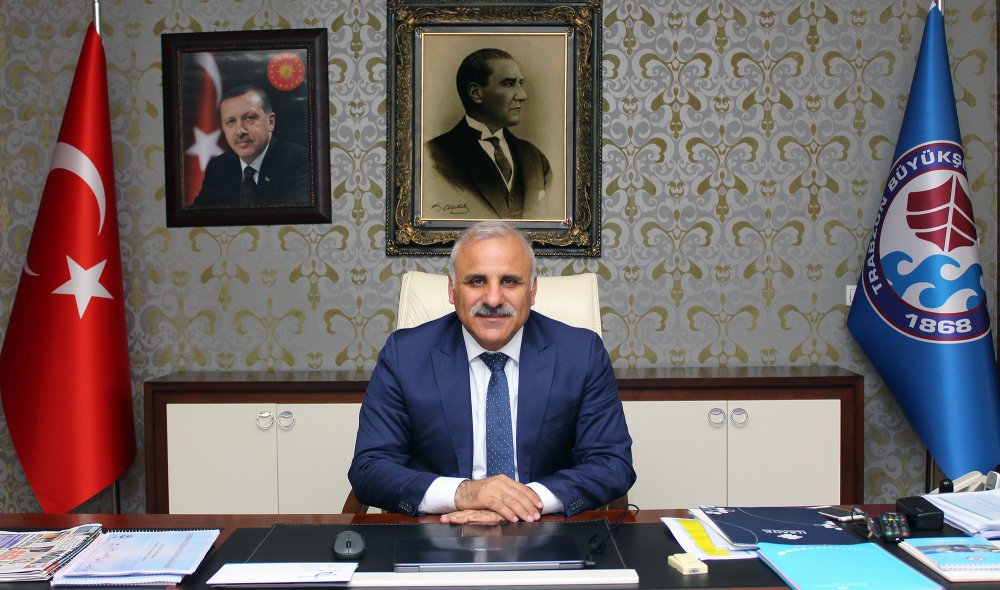 Harun Karaca'dan Başkan Gümrükçüoğlu'na ziyaret