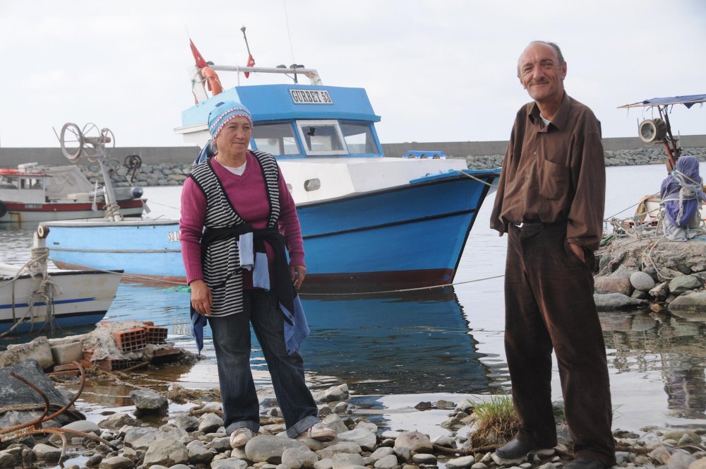 Rizeli Havva Latifoğlu, balıkçılık yaparak geçimini sağlıyor!