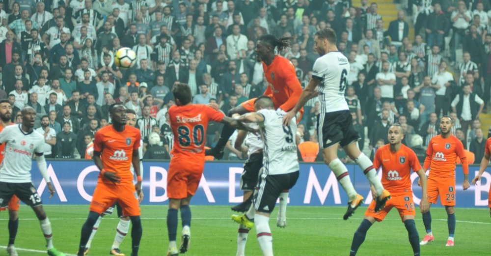 Beşiktaş, Başakşehir'e takıldı