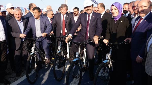 Trabzon'da yeni bisiklet yolu açıldı