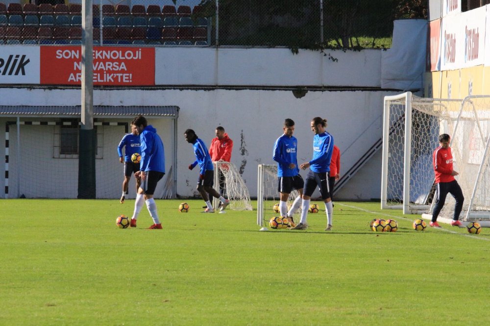 Trabzonspor iki grup halinde çalıştı