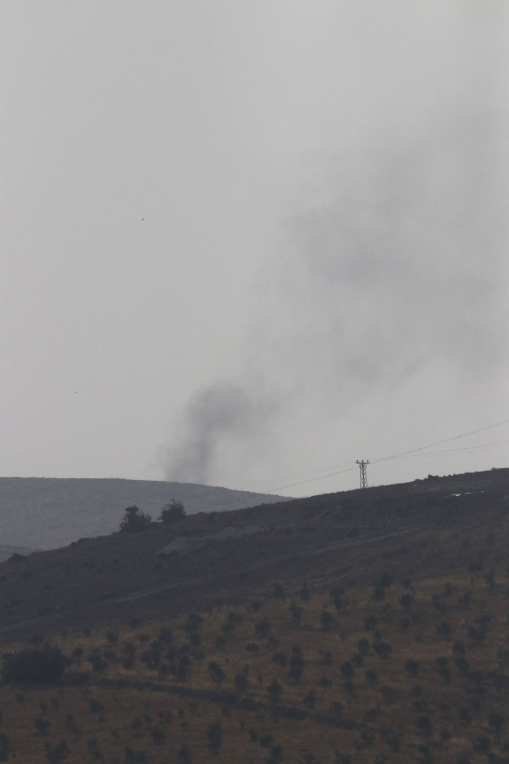 Sınırda önemli hareketlilik! İdlib'e top atışı