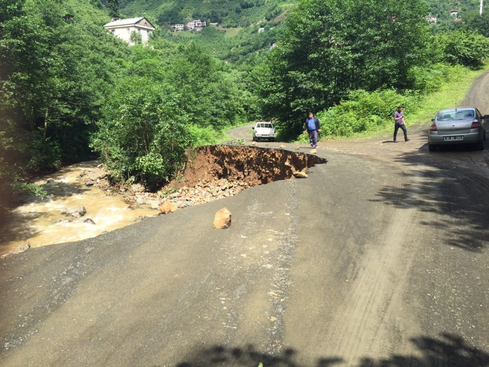 Trabzon'da Heyelanlar alanlarda çalışma başladı