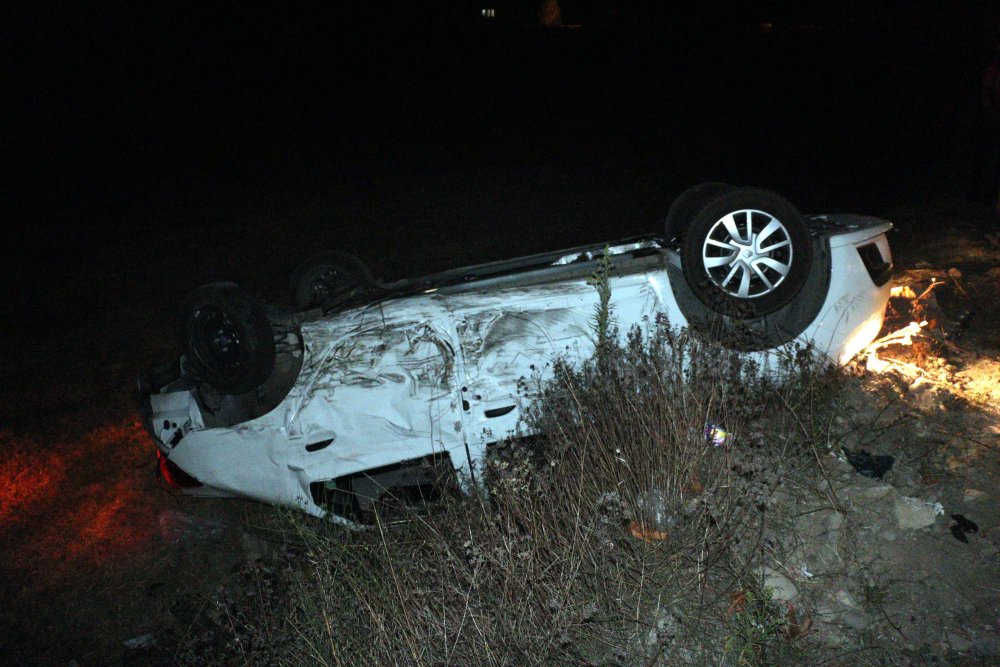 Zonguldak'ta iki araç çarpıştı 7 yaralı var.