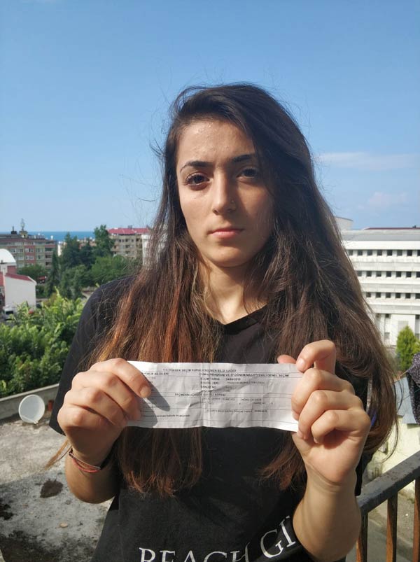 Trabzon'da genç kızın ilk oyu geçersiz sayılacak