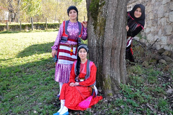 Karadeniz'in kültürünü Ağasar modasıyla yaşatıyorlar