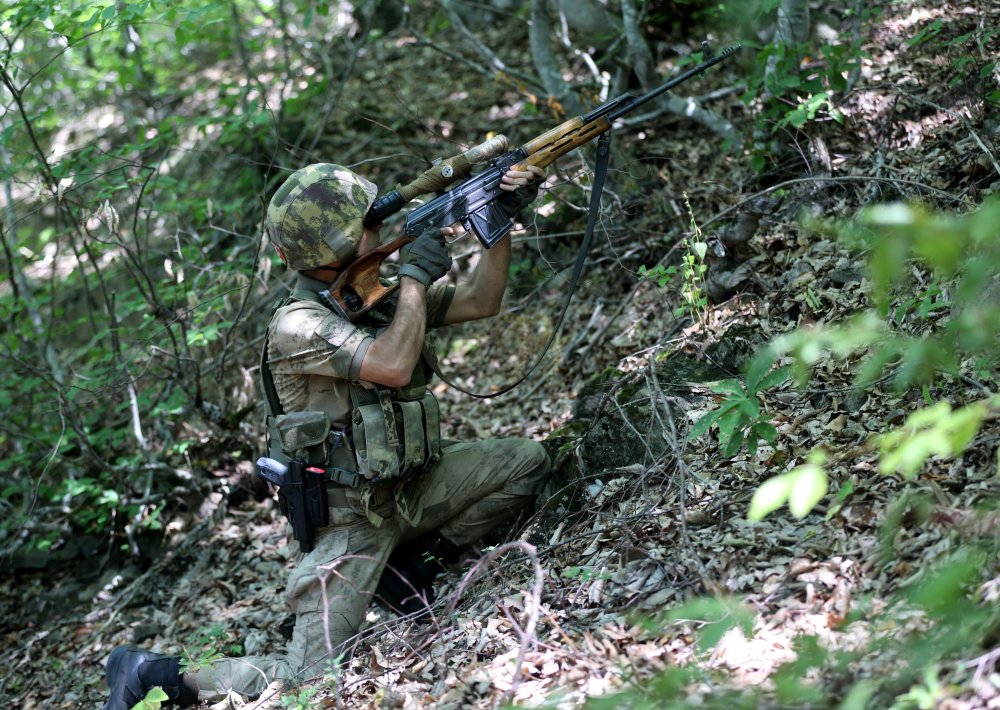 Karadeniz'de teröristlerin korkulu rüyası JÖH timleri iz sürmeye devam ediyor