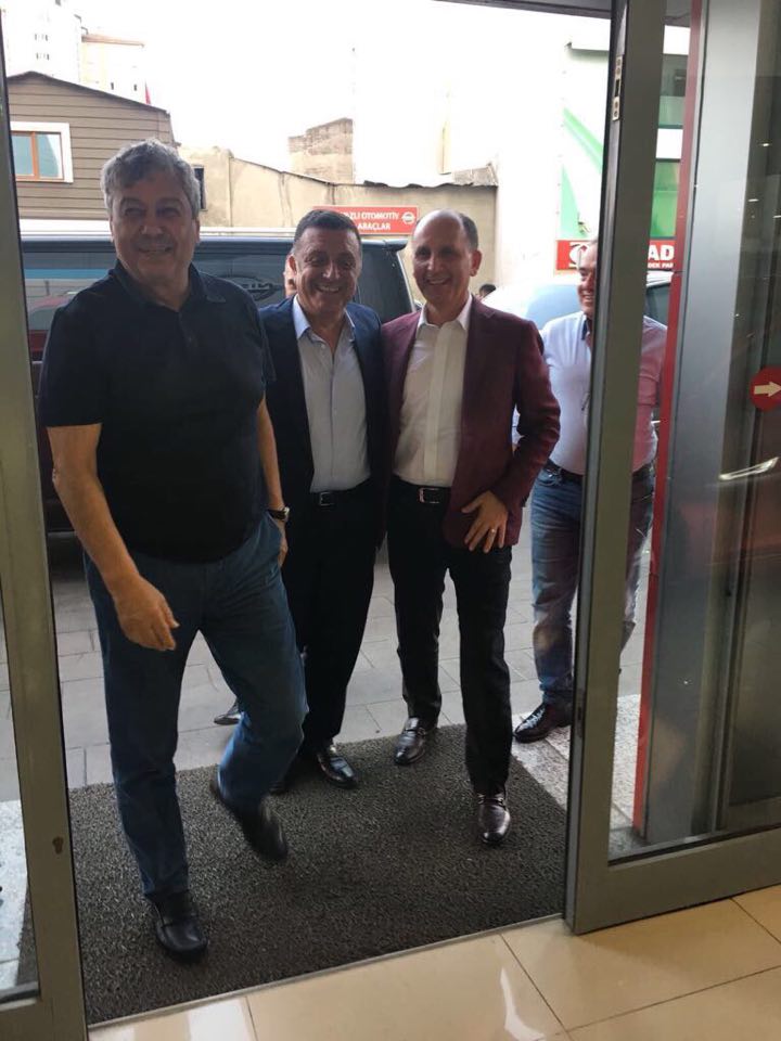 Lucescu Trabzon'da konsolosluk ziyareti
