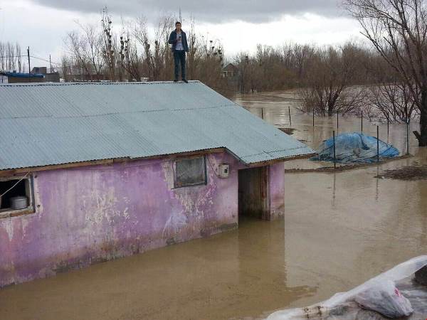 Sel ve taşkınlardan 40 ev zarar gördü