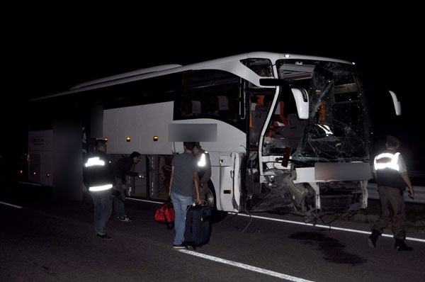 Giresun'dan kalkan yolcu otobüsü kaza yaptı: 3 yaralı