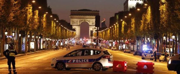 Paris'te polisle silahlı çatışma! 1 ölü 1 yaralı