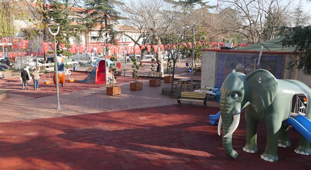 Trabzon'da okullara çocuk parkı!
