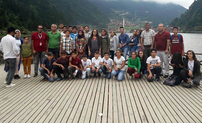 LGS sınavında başarılı olan öğrencilere Trabzon jesti