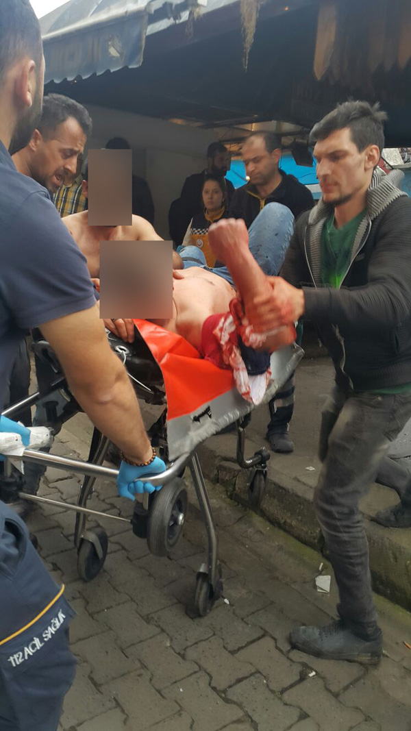  Trabzon'da esnaf tartışmasında kan aktı: 1 yaralı